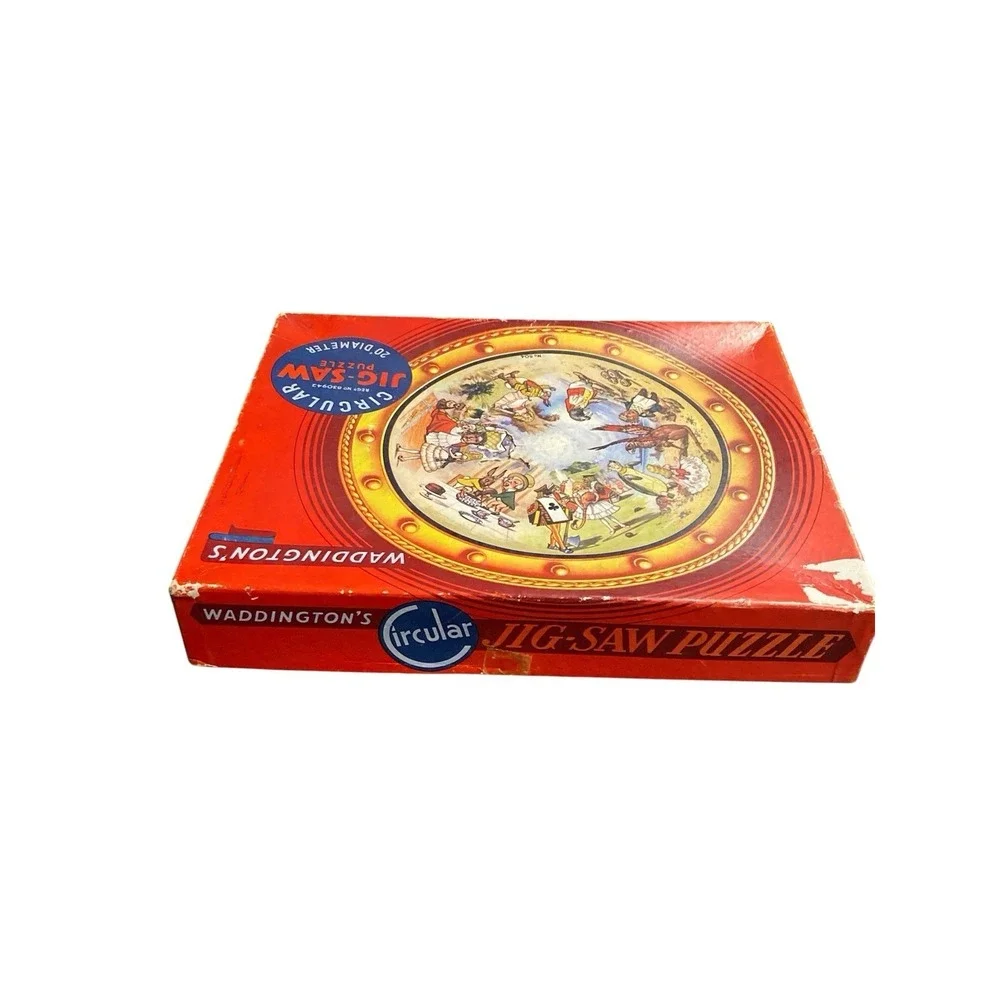 Vintage Waddington's Alice in Wonderland Circular Jigsaw Puzzle No. 504